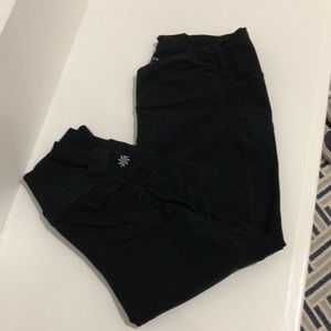 Athleta Black Cuffed Capris Size Medium